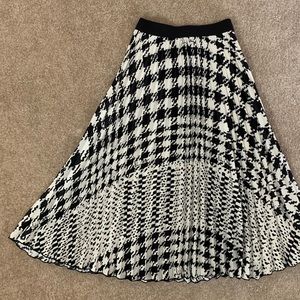 Pleated skirt